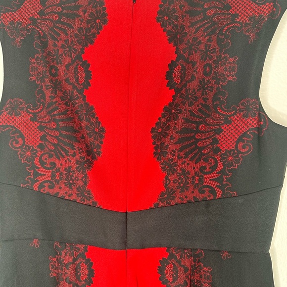 New York & CO Red and Black Sleeveless Lace Sheath  Dress, size 10 EUC - Picture 3 of 11